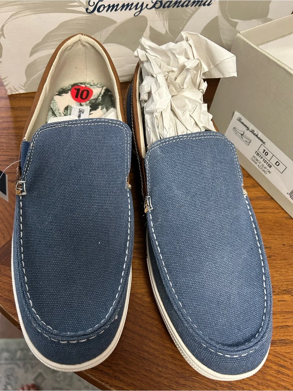 Tommy Bahama Men's Denim Blue Canvas Slip-On Loafers size 10 Mens - Picture 1 of 4